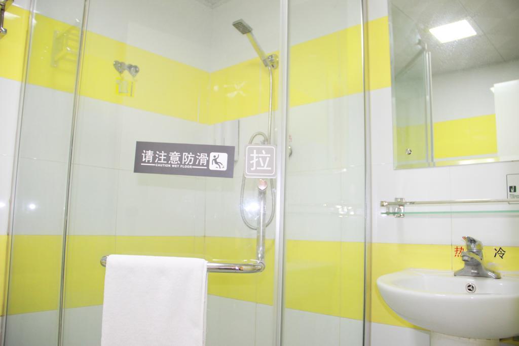 7Days Inn Guangzhou Luochongwei Fu Li Ban Dao Exterior photo