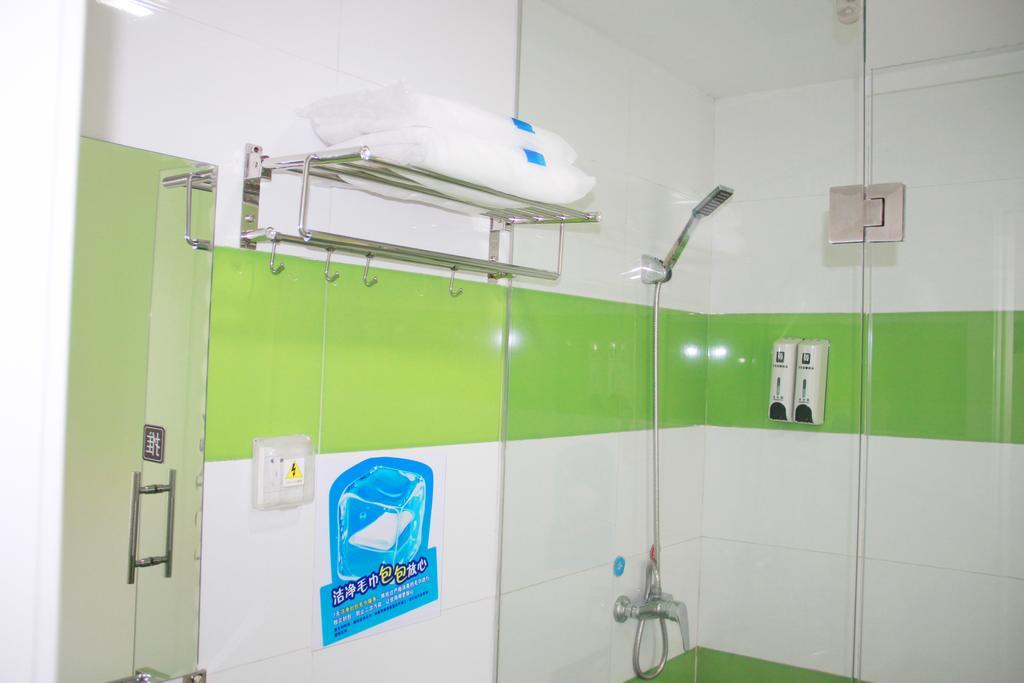 7Days Inn Guangzhou Luochongwei Fu Li Ban Dao Exterior photo