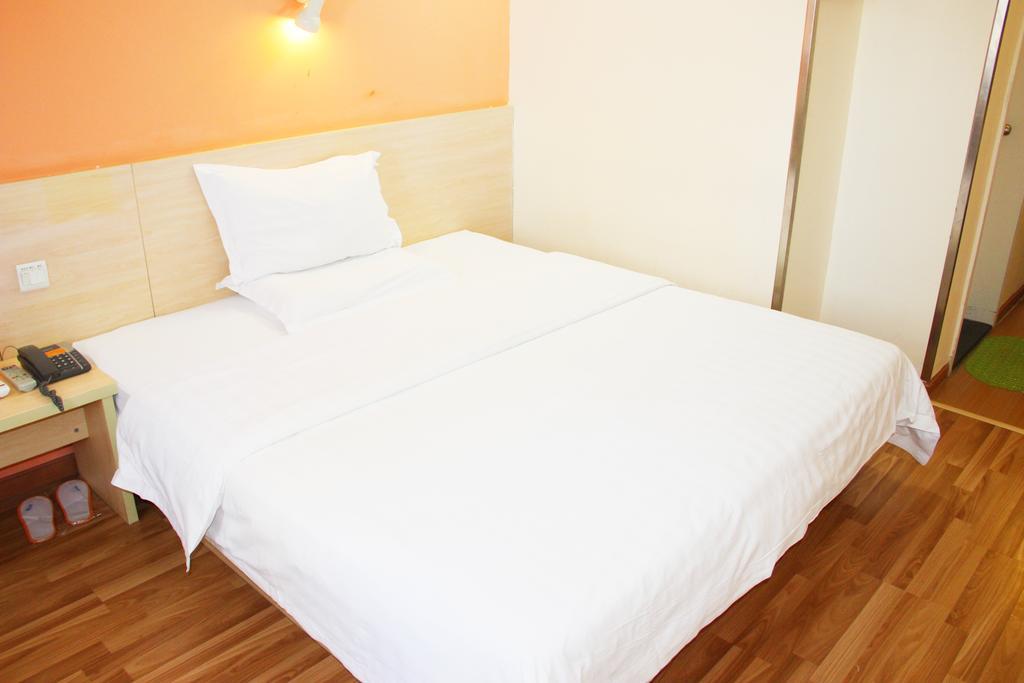 7Days Inn Guangzhou Luochongwei Fu Li Ban Dao Exterior photo