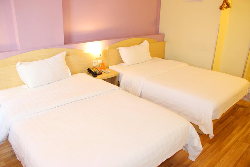 7Days Inn Guangzhou Luochongwei Fu Li Ban Dao Exterior photo