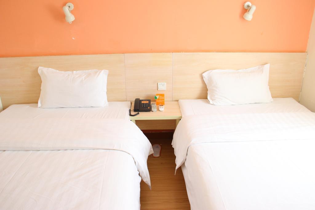7Days Inn Guangzhou Luochongwei Fu Li Ban Dao Exterior photo