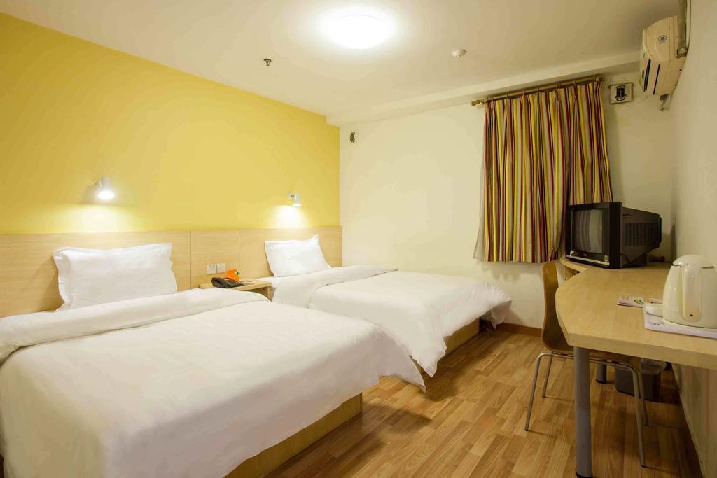 7Days Inn Guangzhou Luochongwei Fu Li Ban Dao Room photo