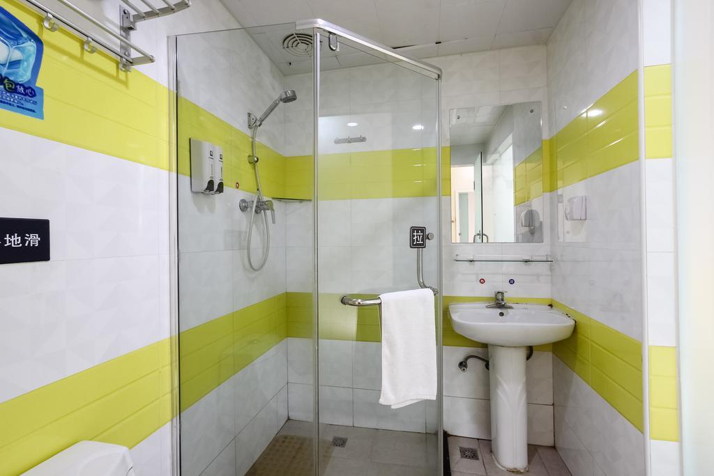 7Days Inn Guangzhou Luochongwei Fu Li Ban Dao Exterior photo